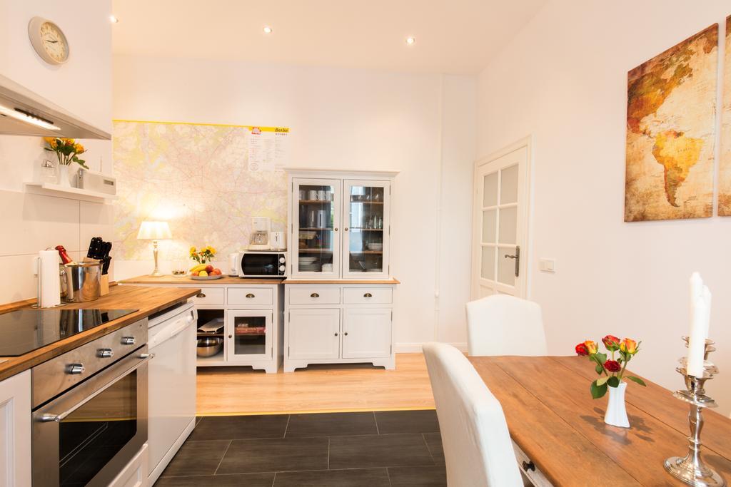 Fritz By Rockchair Apartments L Superhost Status L 3 Bedrooms Boxspringbeds 2 Bathrooms 2 Kitchen - Cozy Family & Business Flair Welcomes You! Berlin Eksteriør billede
