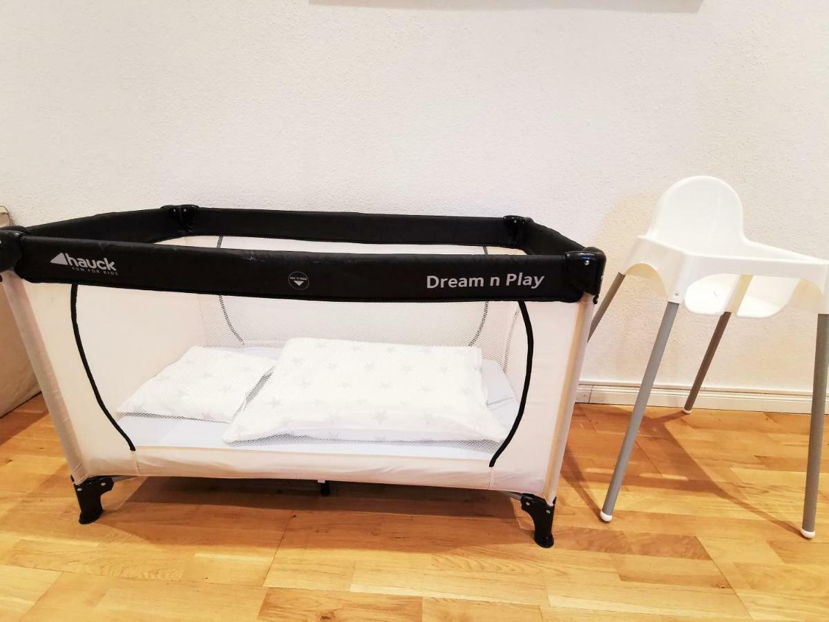 Fritz By Rockchair Apartments L Superhost Status L 3 Bedrooms Boxspringbeds 2 Bathrooms 2 Kitchen - Cozy Family & Business Flair Welcomes You! Berlin Eksteriør billede